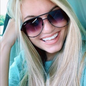 Meet your Posher, Camron